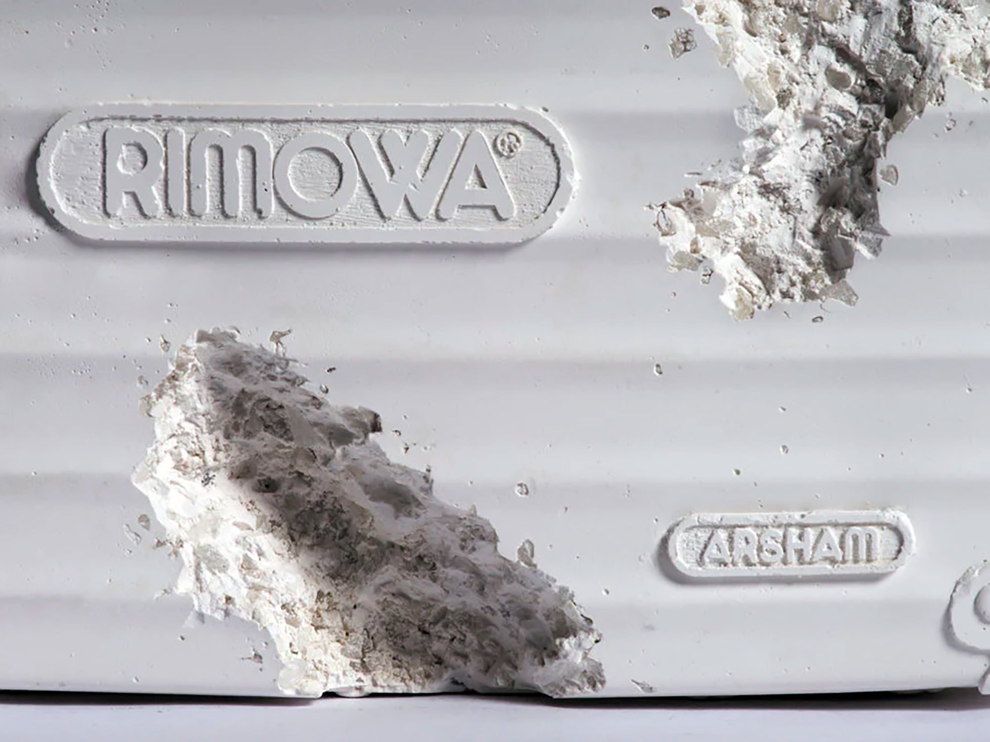 Daniel Arsham - RIMOWA x Daniel Arsham Attachement érodé