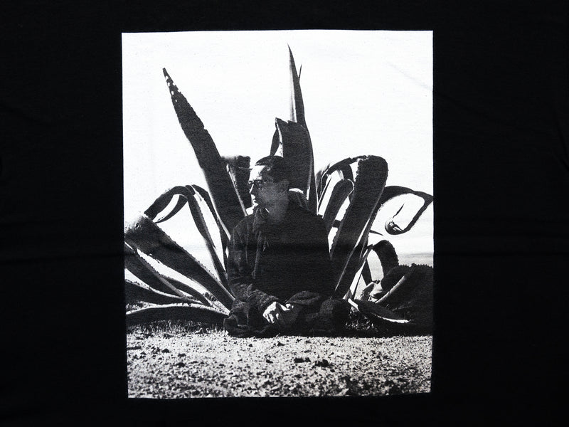 PERROTIN X FONDATION HARTUNG - "Portrait de H. Hartung à la Croix Valmer, 1953" T-shirt