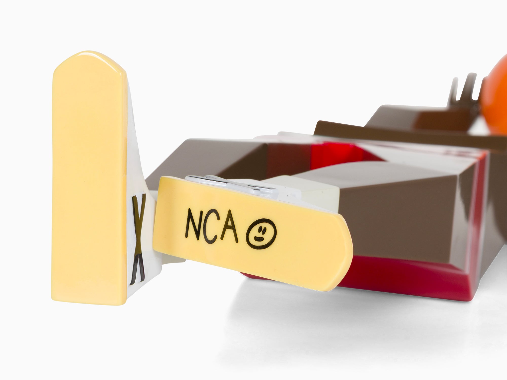 Nina Chanel Abney - Jouet BRAVO