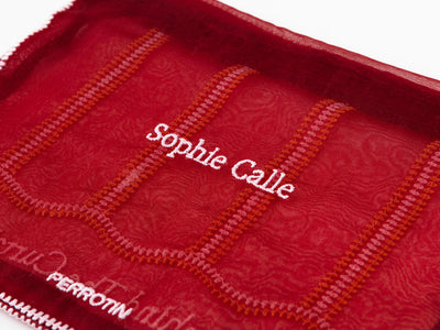 Sophie Calle - Pochette Derrière le rideau