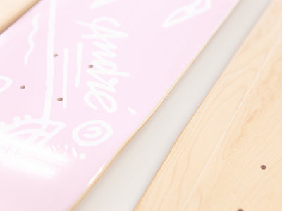 André - Skateboards - Ensemble de 4 planches à roulettes "La vie en rose".