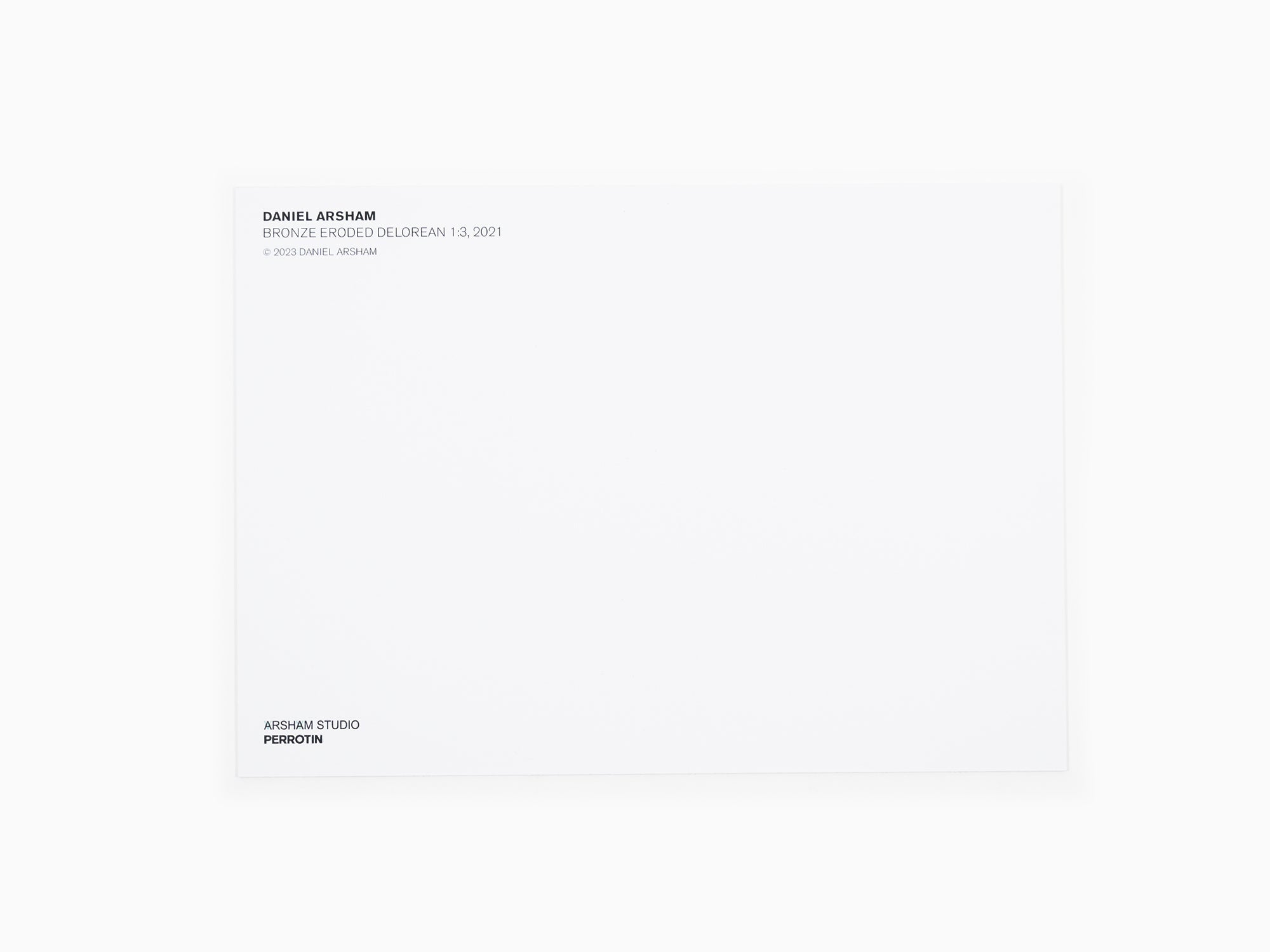 Daniel Arsham - Carte postale "Delorean érodée en bronze 1:3, 2023"