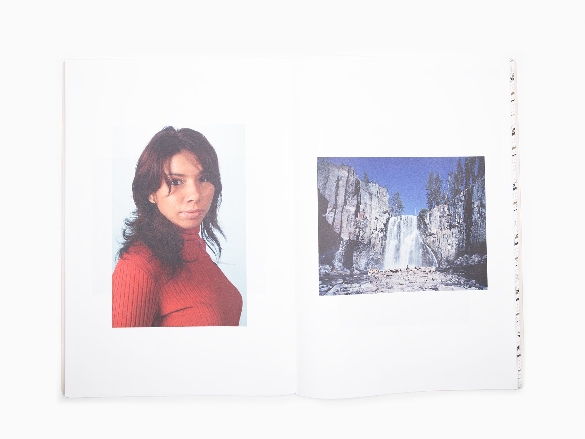 Maurizio Cattelan - Le Dictateur - Ces cacahuètes sont des balles