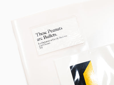 Maurizio Cattelan - Le Dictateur - Ces cacahuètes sont des balles